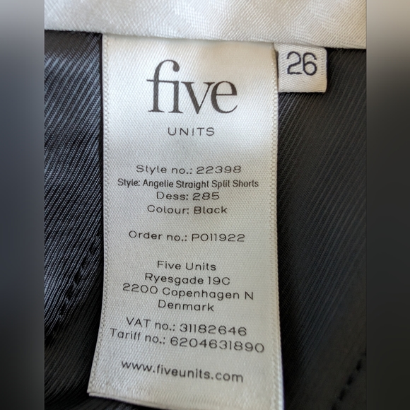 Five Units Angelie Straight Split Bermuda Shorts - Picture 5 of 11